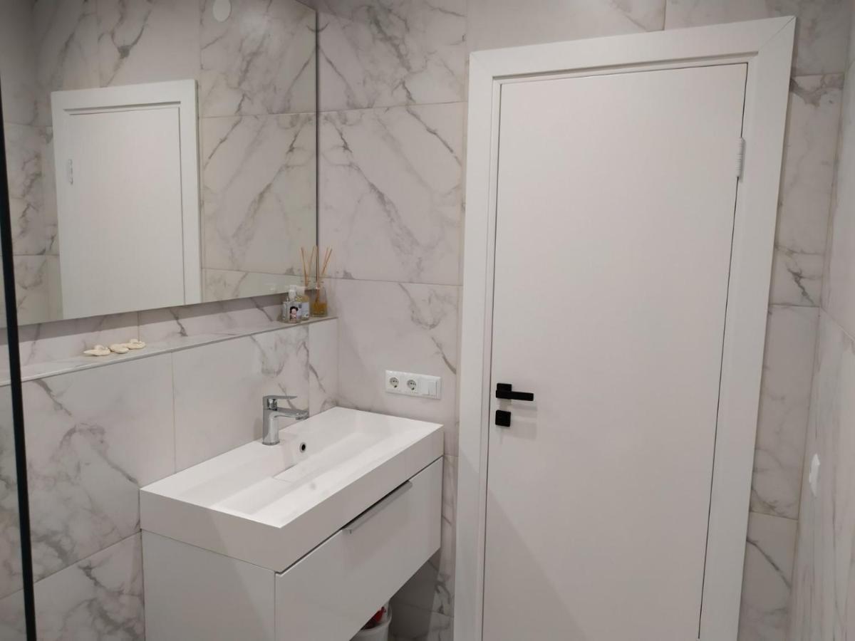 New Modern Apartment ウージュホロド エクステリア 写真