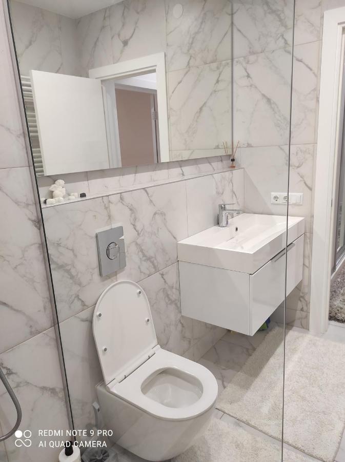 New Modern Apartment ウージュホロド エクステリア 写真